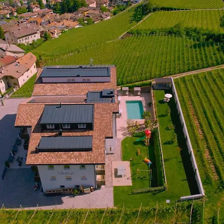 Vineus Tramin Hotel 4*