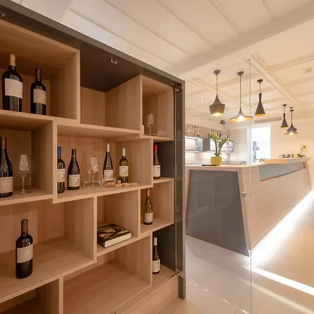 Hotel Vineus Tramin 4*